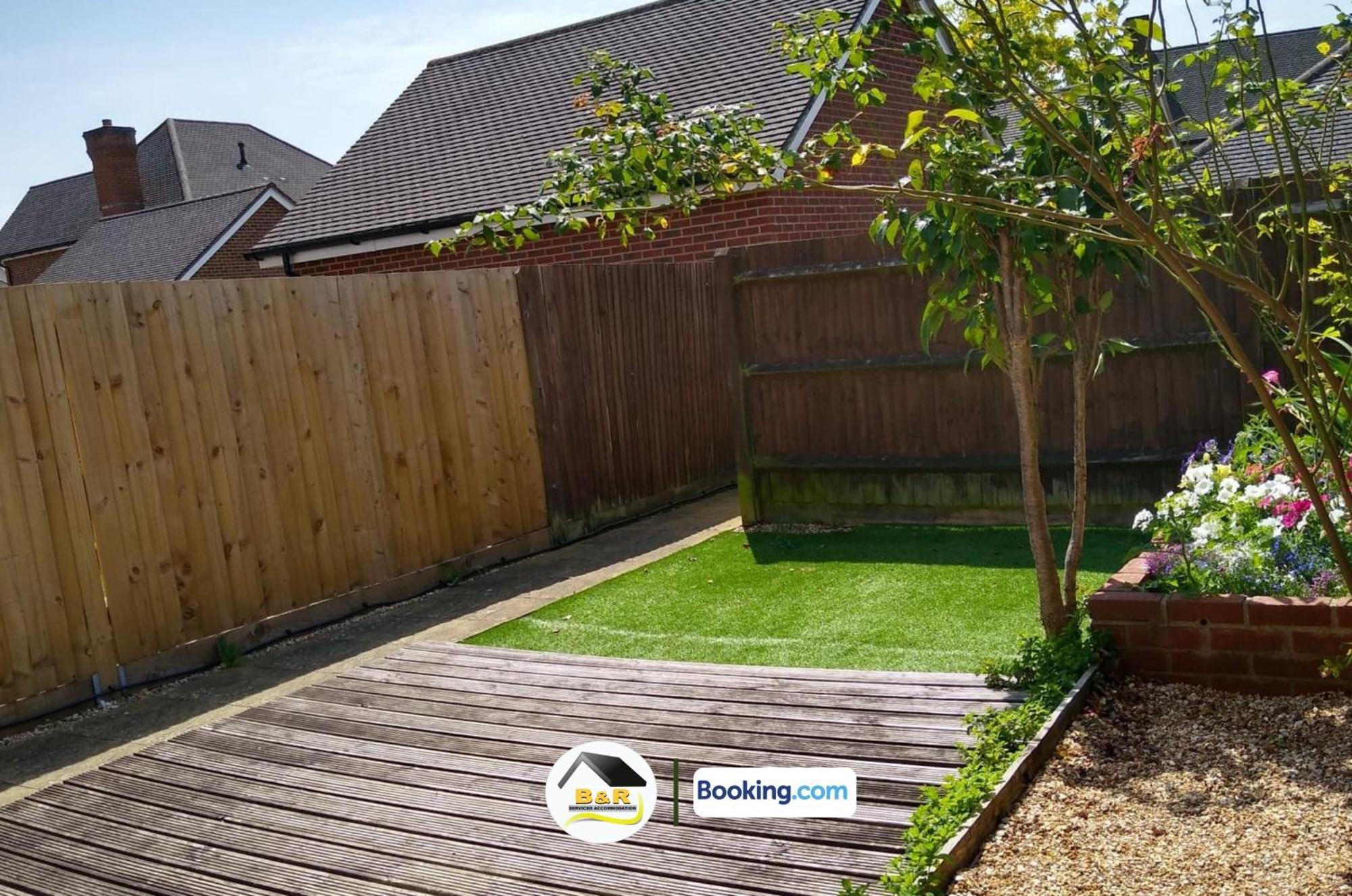 3 Bedroom House By B And R Serviced Accommodation Amesbury With Super Fast Wi-Fi 145Mbps Buitenkant foto