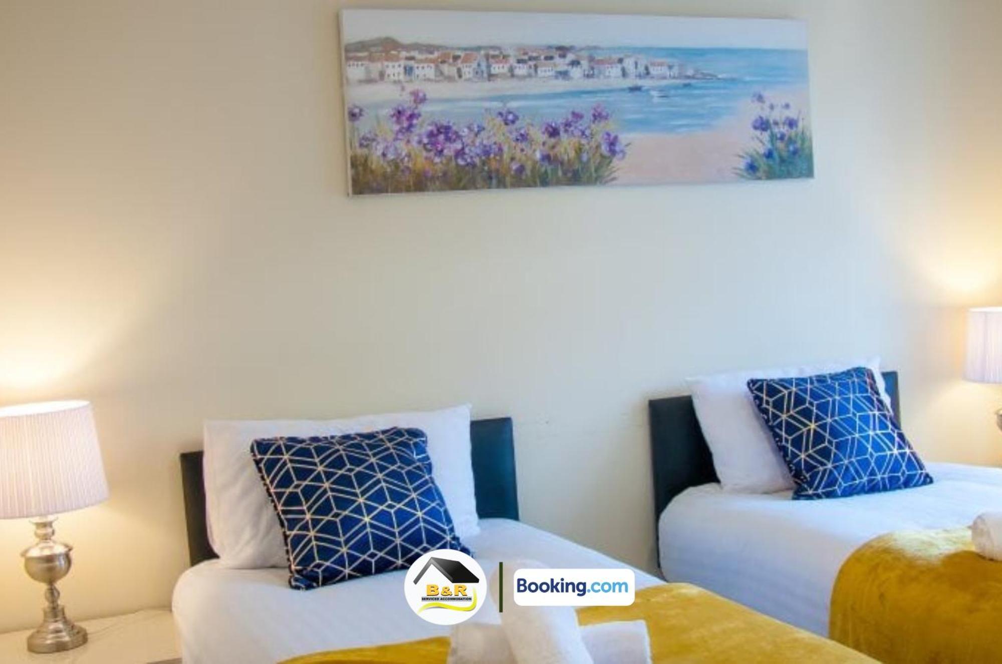 3 Bedroom House By B And R Serviced Accommodation Amesbury With Super Fast Wi-Fi 145Mbps Buitenkant foto