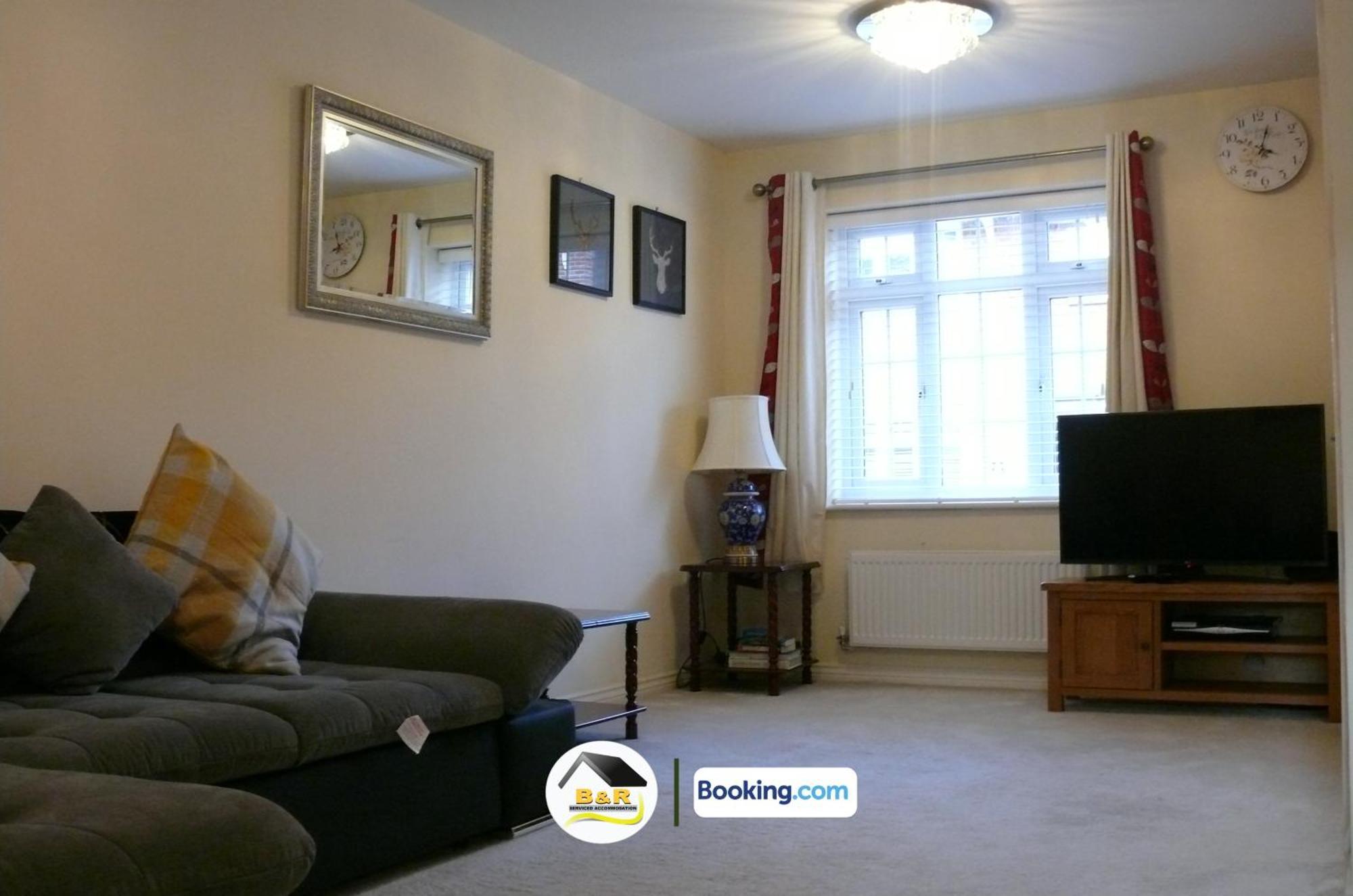 3 Bedroom House By B And R Serviced Accommodation Amesbury With Super Fast Wi-Fi 145Mbps Buitenkant foto