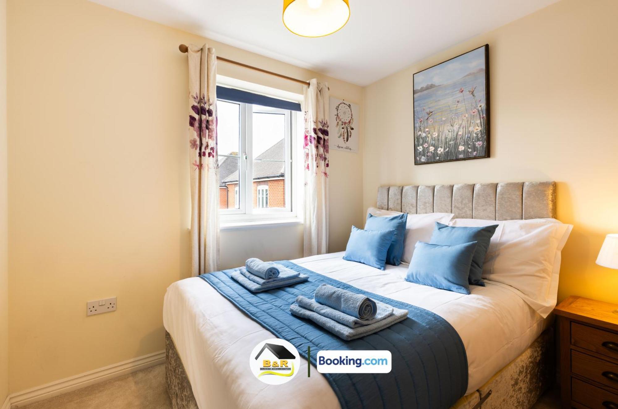 3 Bedroom House By B And R Serviced Accommodation Amesbury With Super Fast Wi-Fi 145Mbps Buitenkant foto